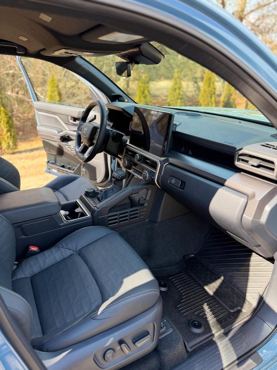Toyota 4Runner interior clean after detailing