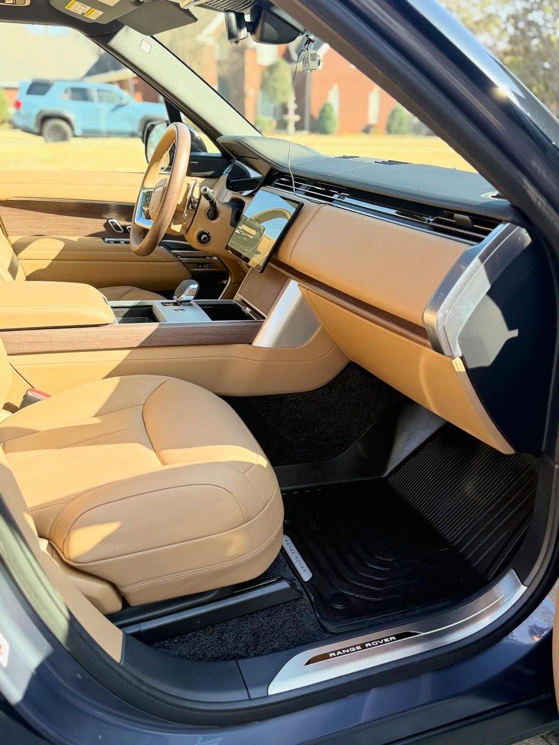 Range Rover tan interior