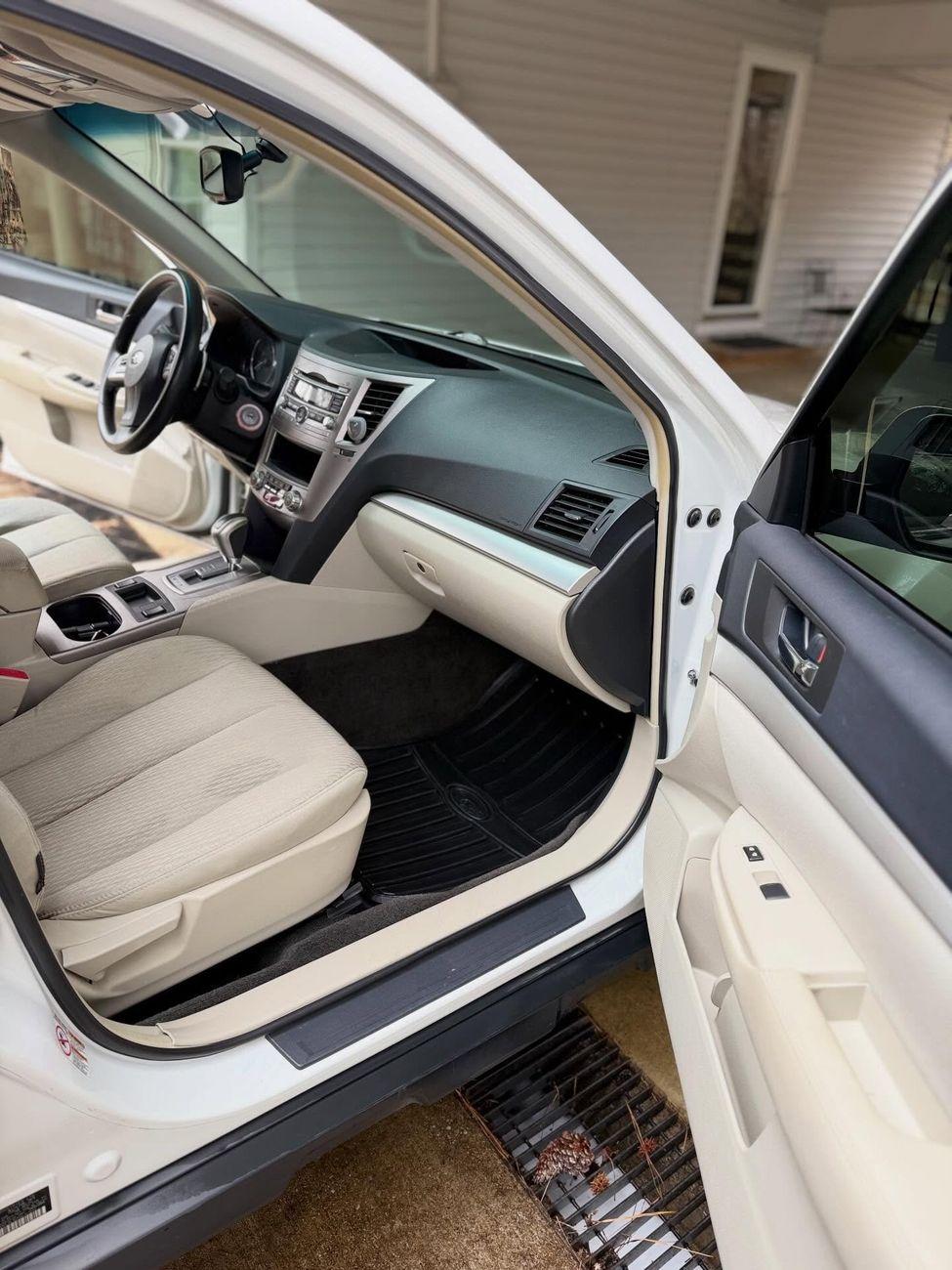 Subaru Outback interior