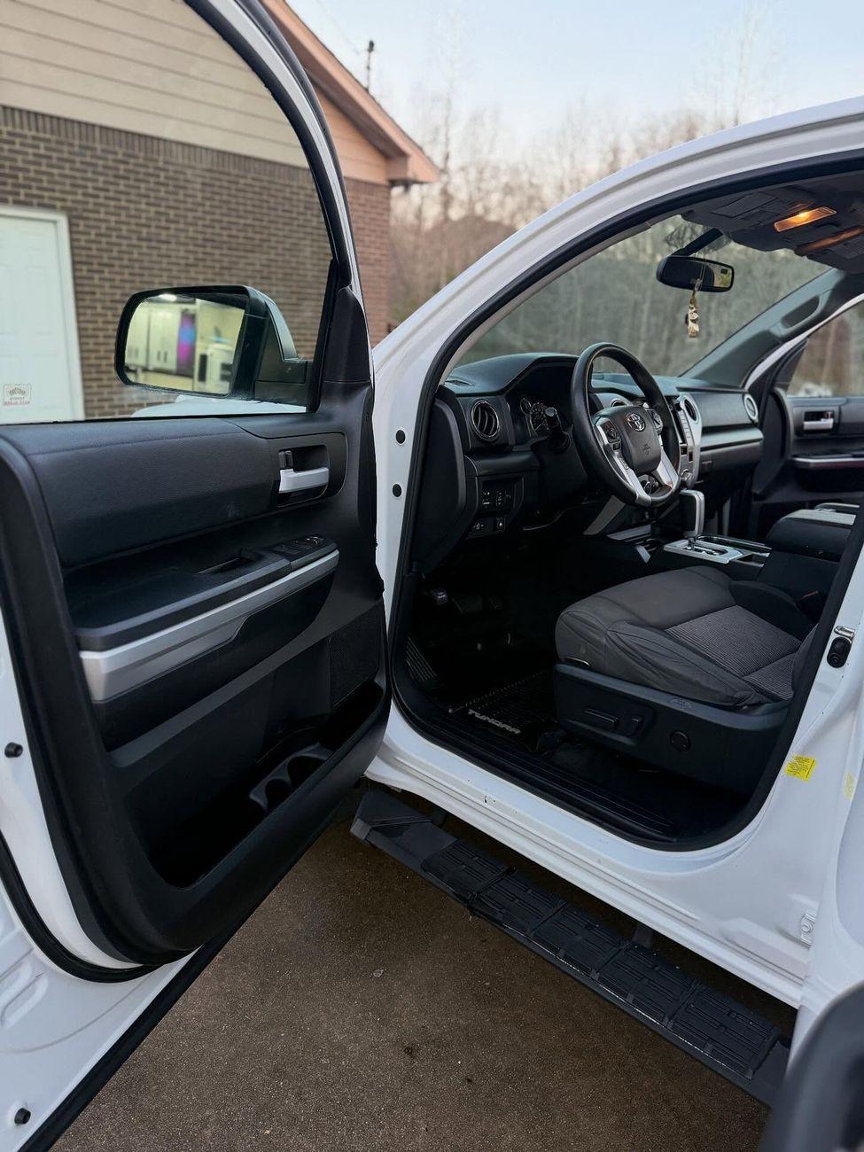White Toyota Tundra interior